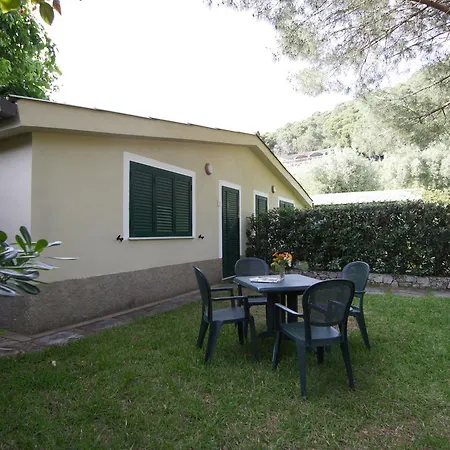 Villaggio Torre Saracena Aparthotel 3*