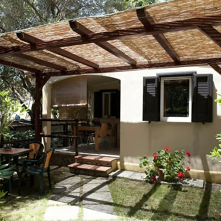 Apart-hotel Villaggio Torre Saracena